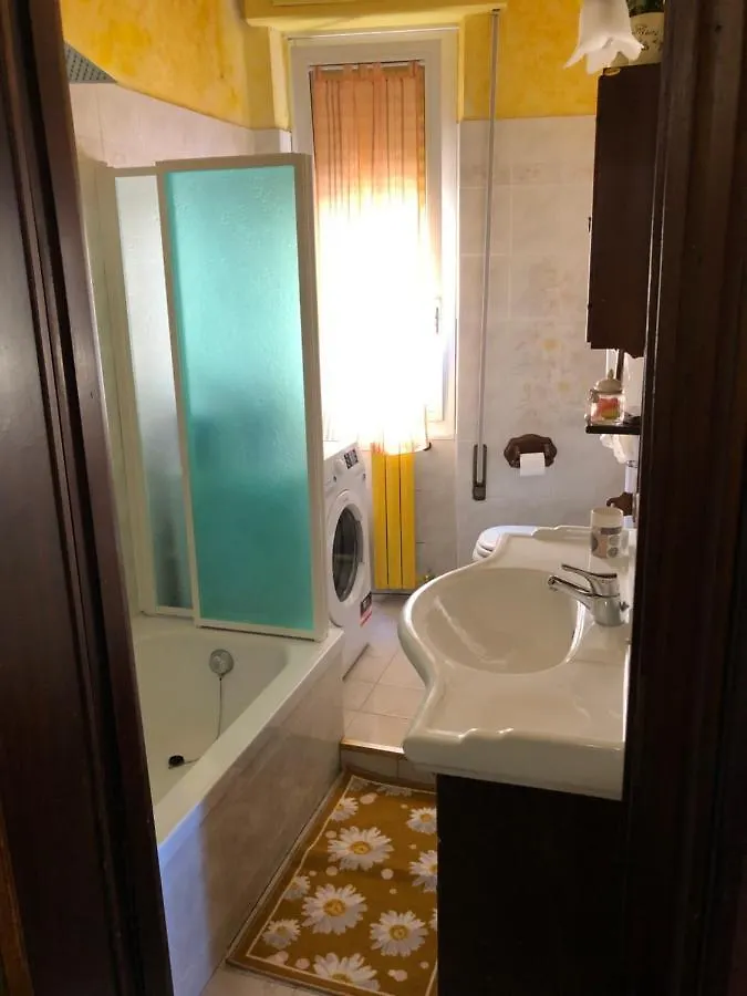 Appartamento La casa di Marco Imperia 0*,