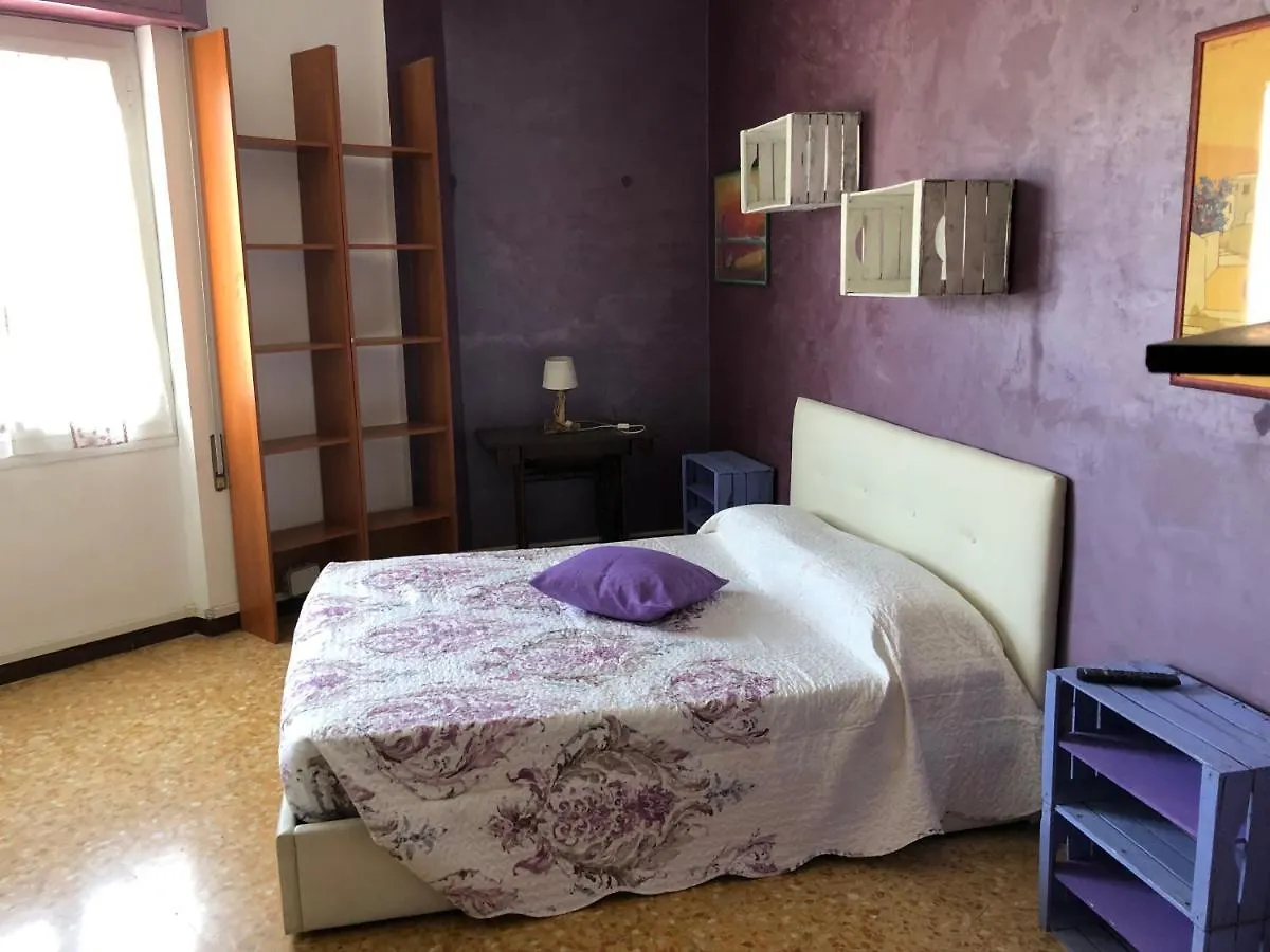 Appartamento La casa di Marco Imperia Italia